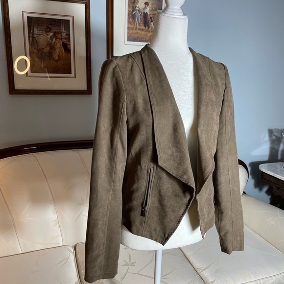 Dynamite Faux Suede Light Jacket - Picture 5 of 12